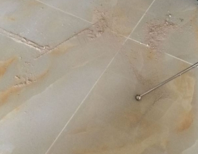 湟中瓷砖空鼓维修公司分享粘合剂选择不当在瓷砖铺贴过程中可能导致以下问题