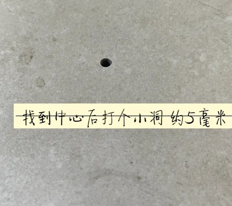 湟中瓷砖空鼓维修公司专业解答在瓷砖铺贴过程中，如果砂料搅拌不均匀，将会带来以下问题